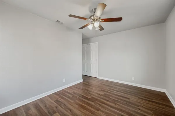 $279,900 | 1913 San Antonio Street, Grand Prairie, TX 75051