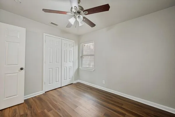$279,900 | 1913 San Antonio Street, Grand Prairie, TX 75051