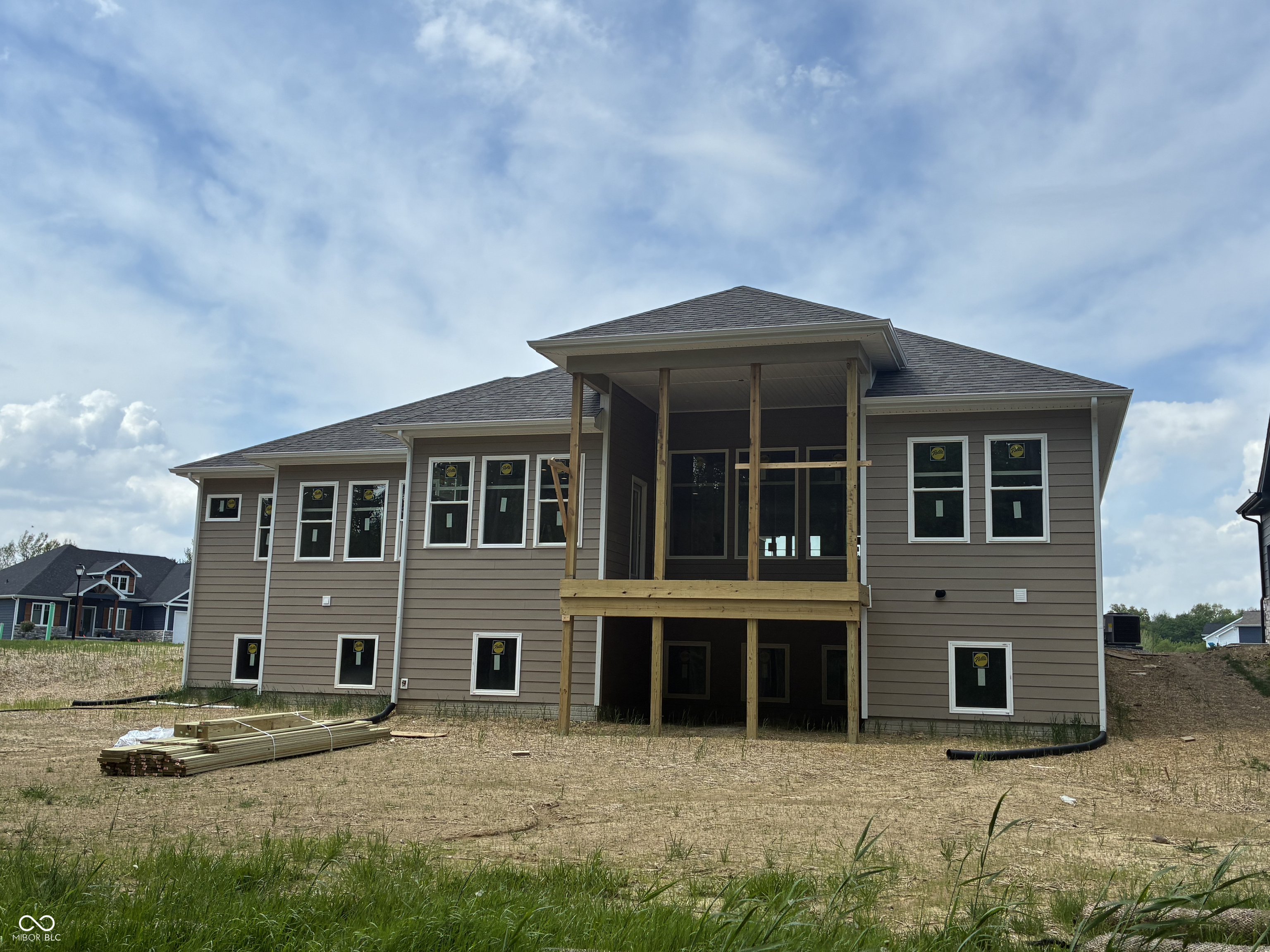 3584 Maple Ridge Drive Columbus, IN 47201 - Photo 2 of 5 Gallery Image 2