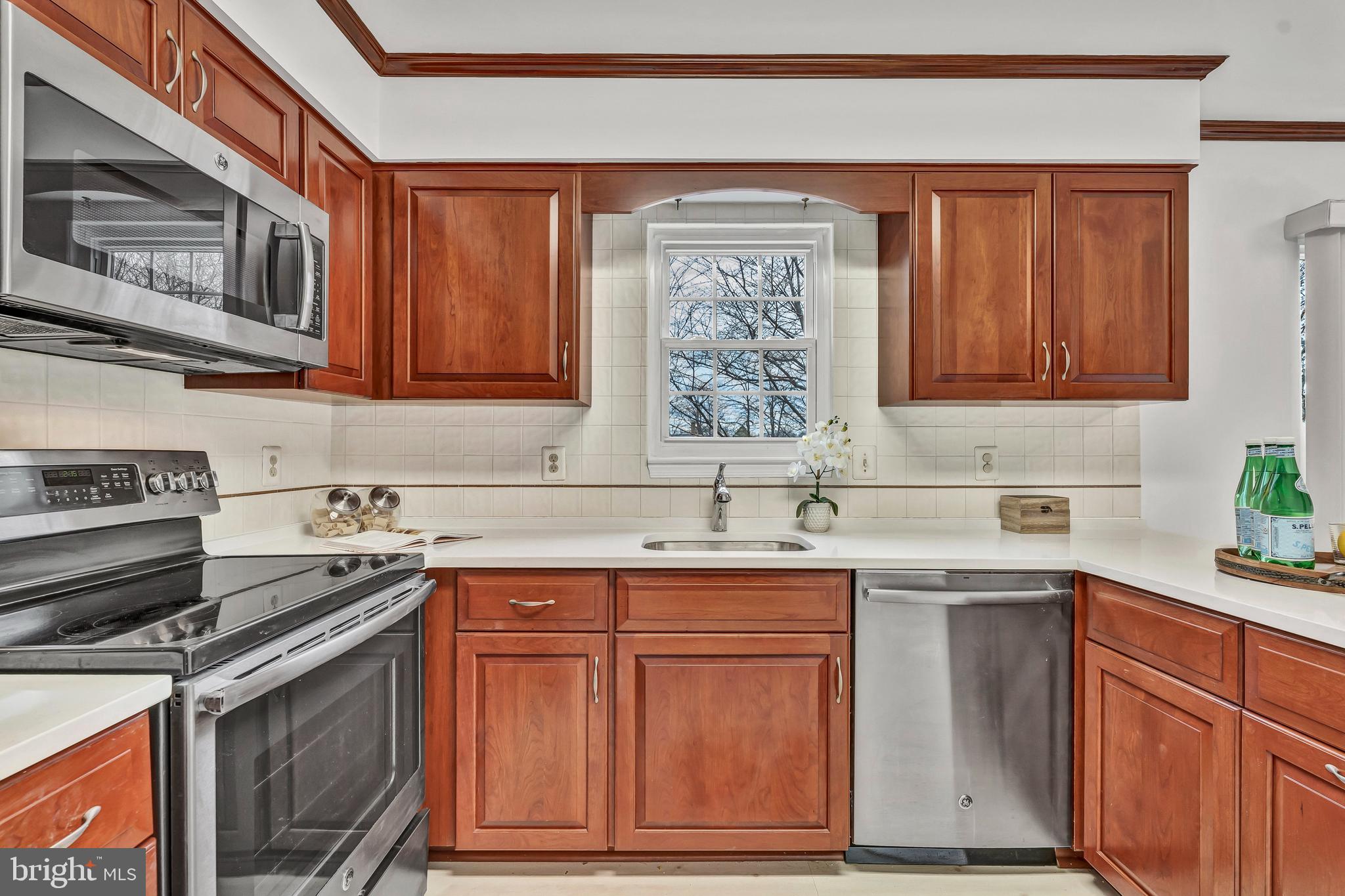 1917 Brightleaf Court Silver Spring, MD 20902 - Photo 15 of 36 Gallery Image 15
