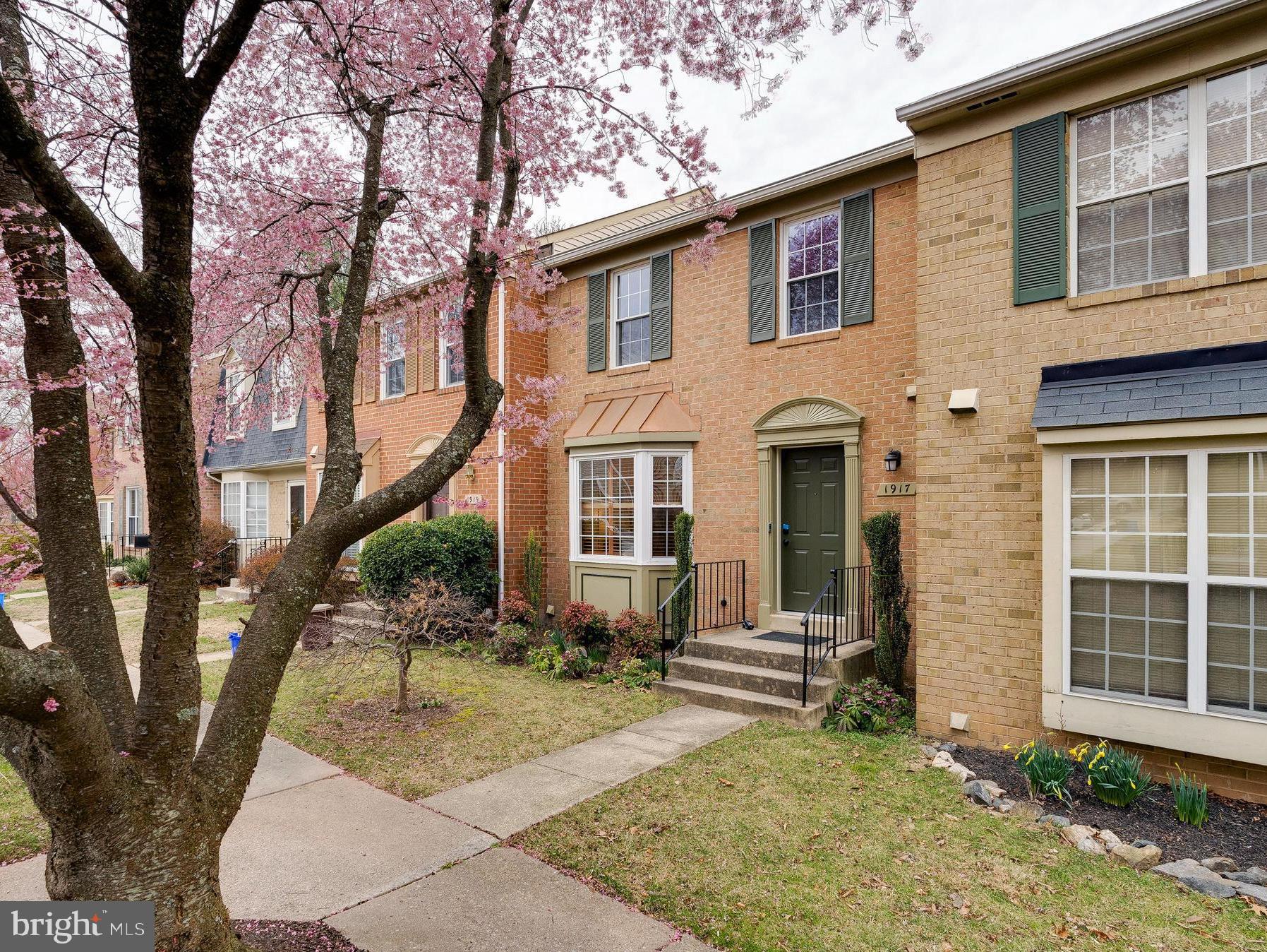 1917 Brightleaf Court Silver Spring, MD 20902 - Photo 2 of 36 Gallery Image 2