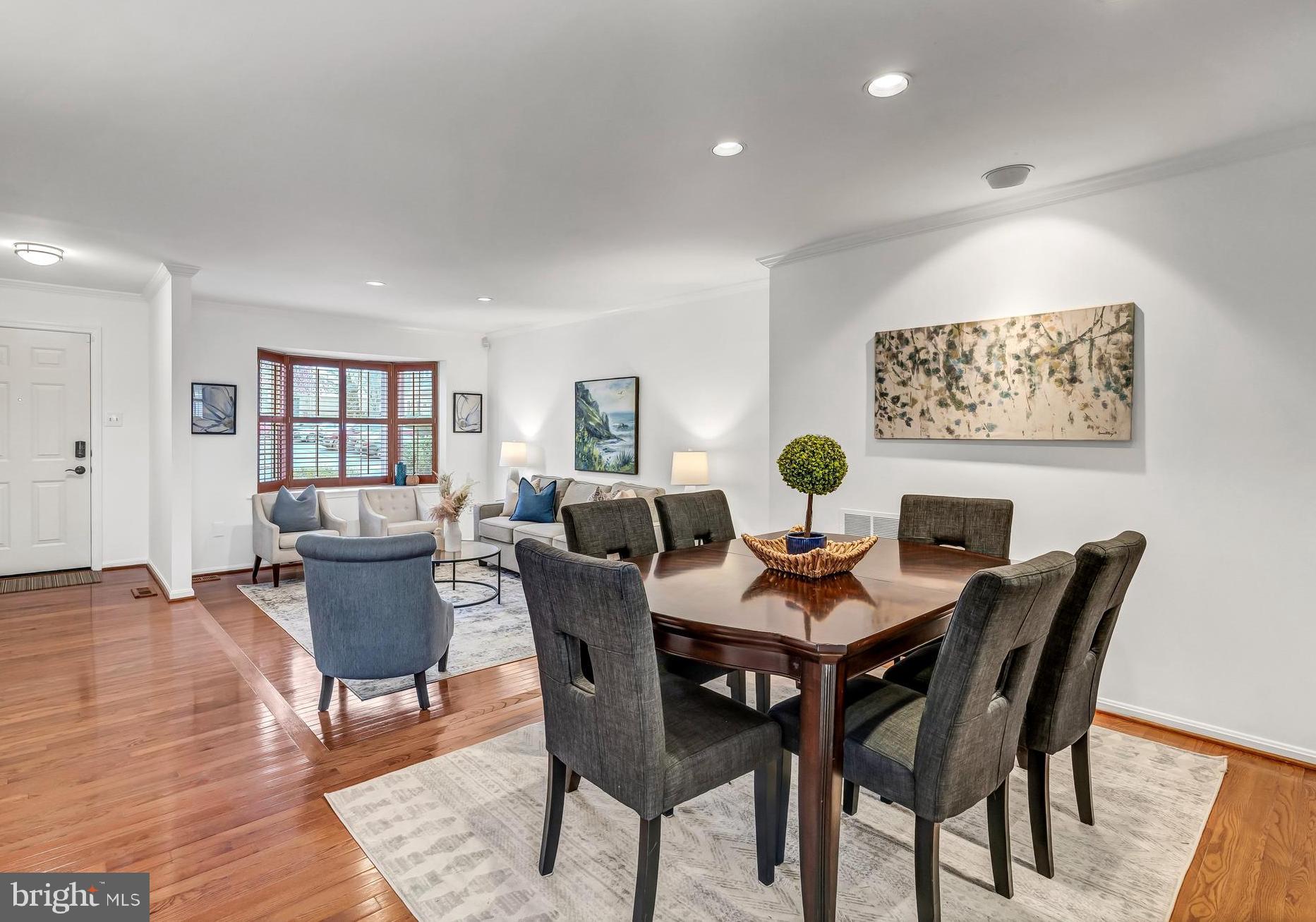 1917 Brightleaf Court Silver Spring, MD 20902 - Photo 4 of 36 Gallery Image 4