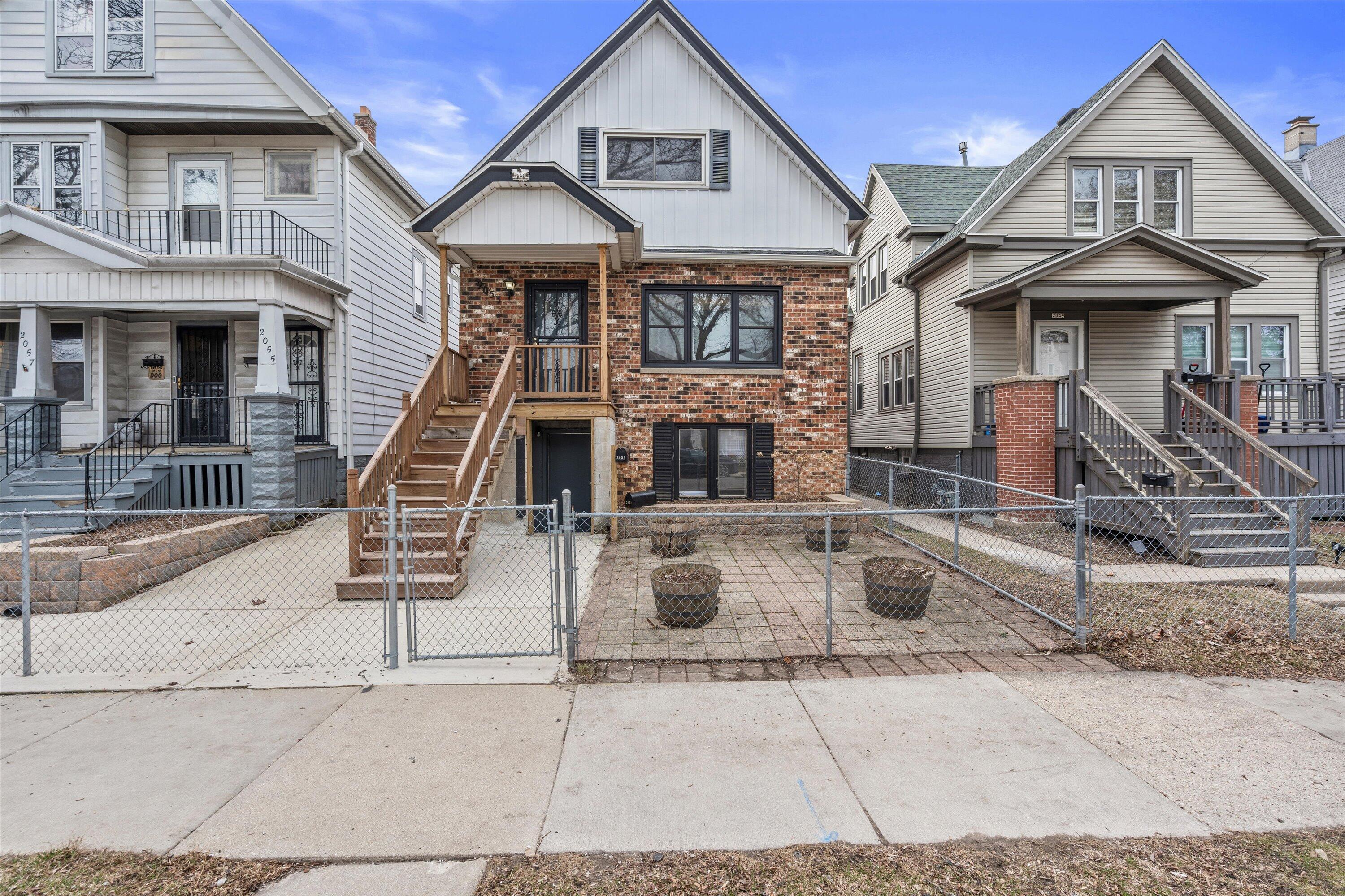 2053 South 25th Street Milwaukee, WI 53204 - Photo 1 of 42 45-DSC05898