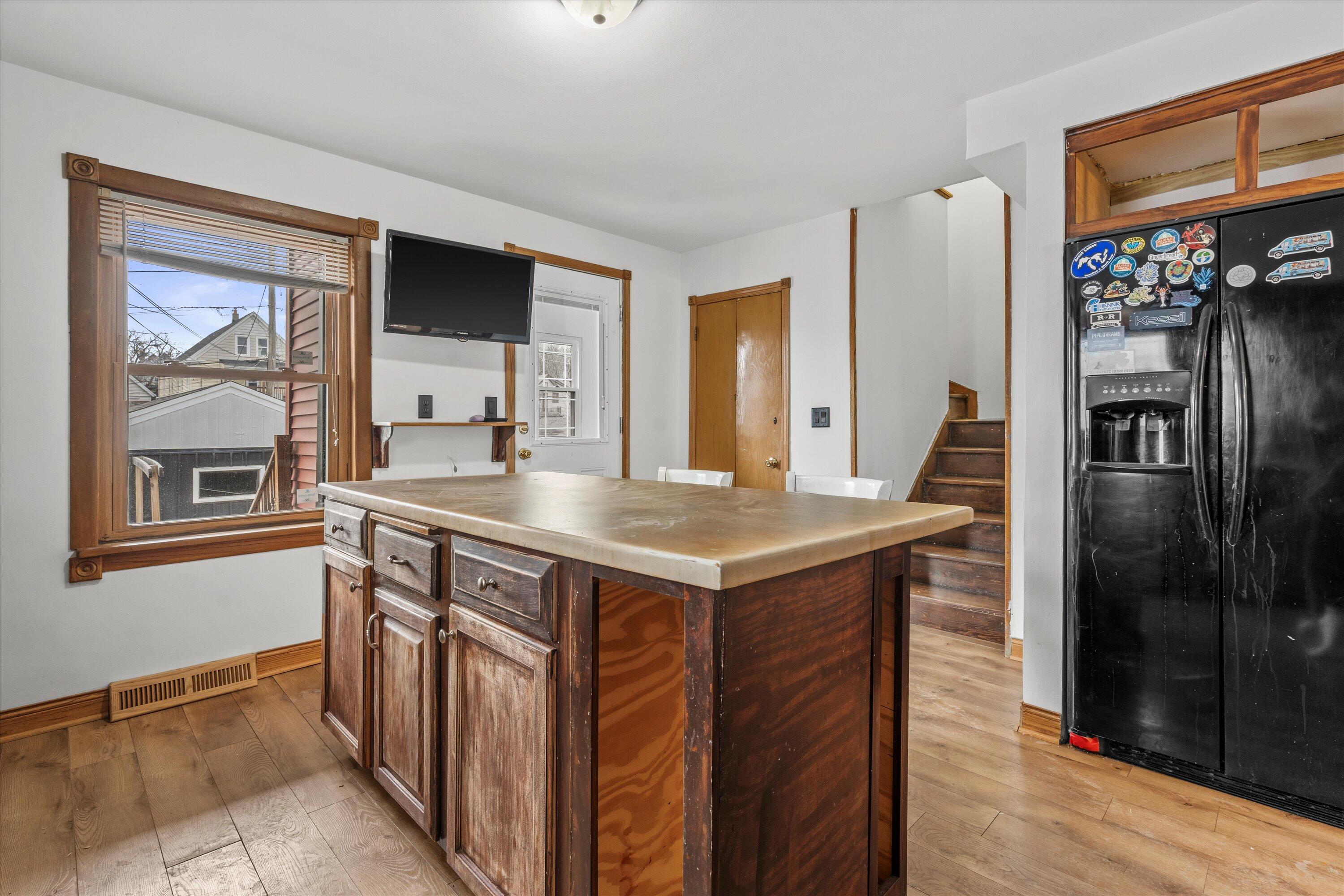 2053 South 25th Street Milwaukee, WI 53204 - Photo 13 of 42 12-DSC05751