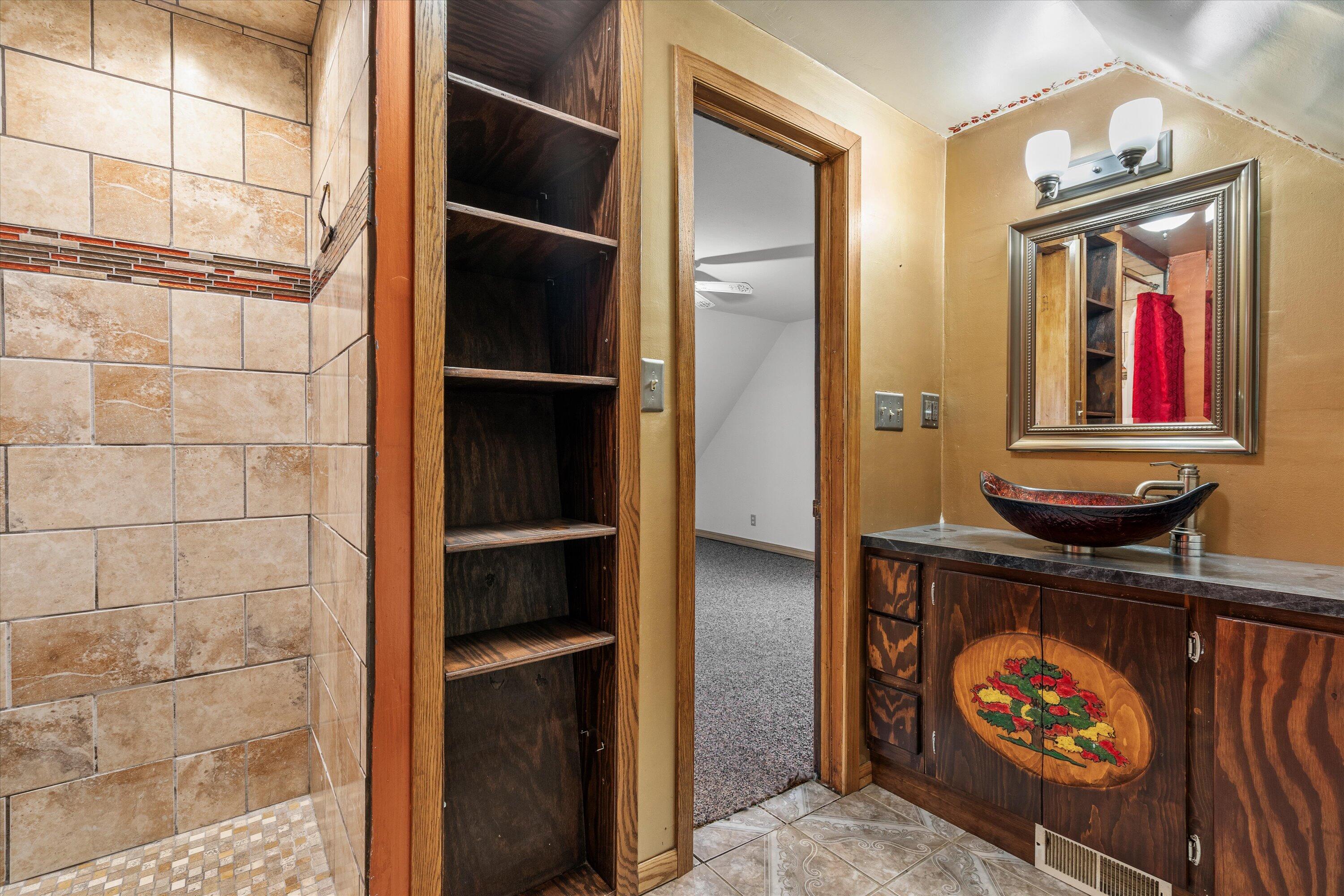 2053 South 25th Street Milwaukee, WI 53204 - Photo 21 of 42 Master Bathroom