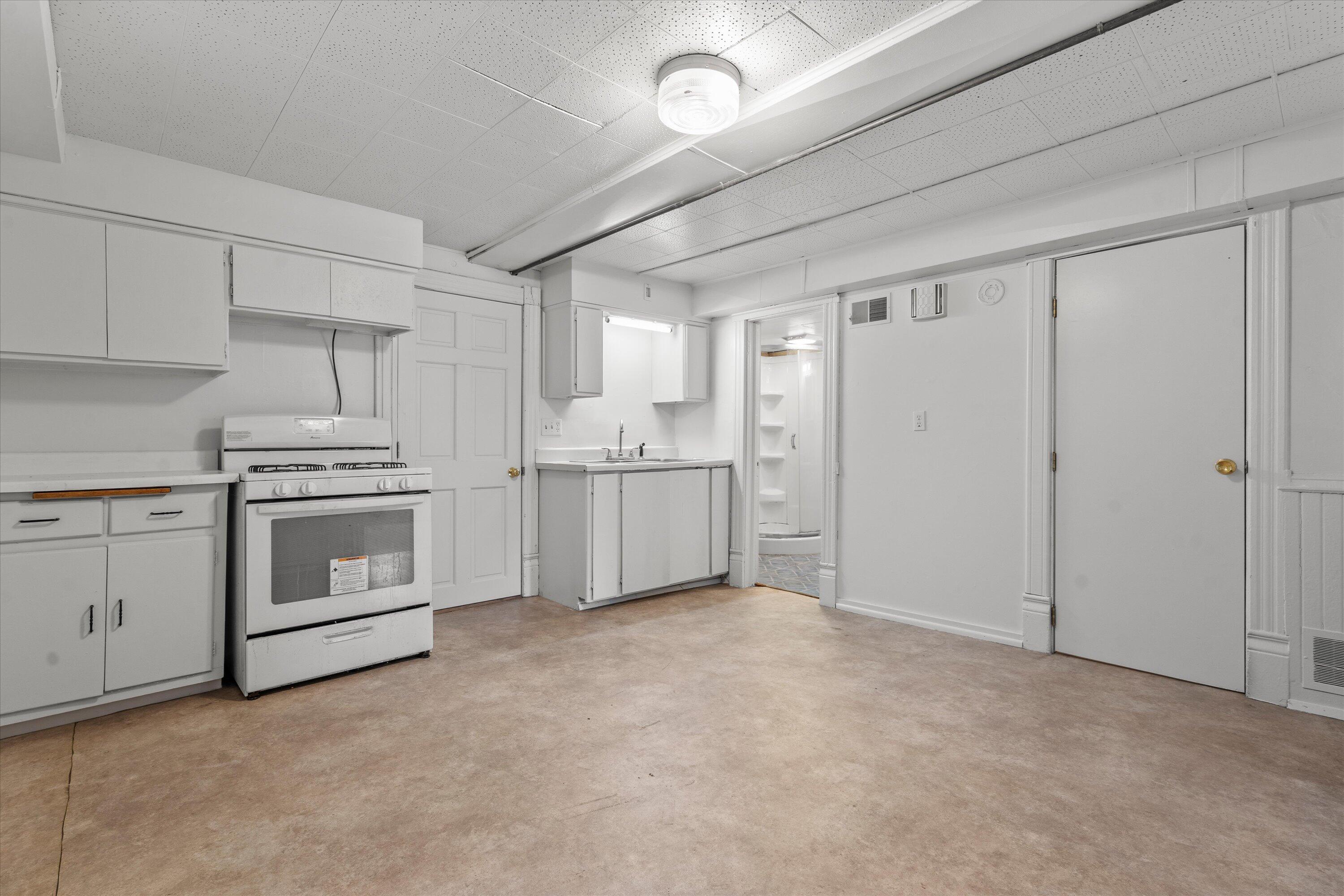 2053 South 25th Street Milwaukee, WI 53204 - Photo 29 of 42 34-DSC05862