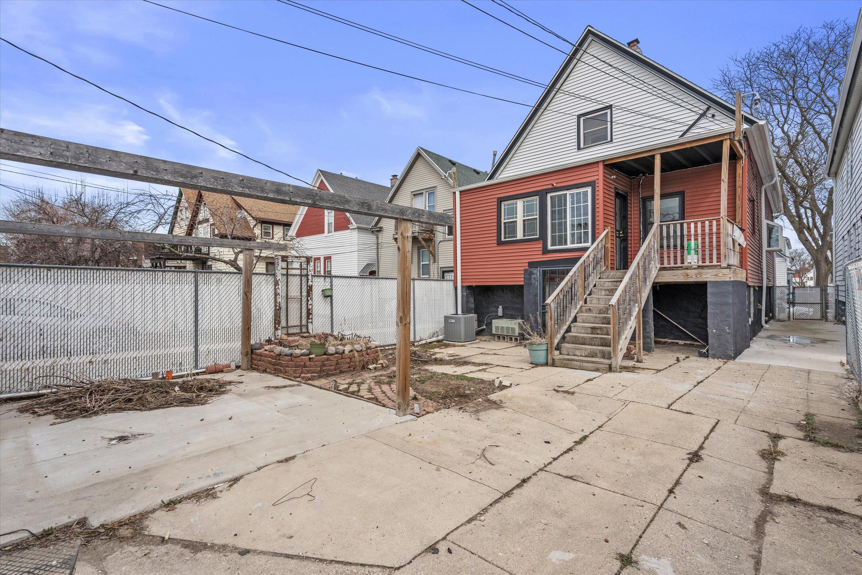 2053 South 25th Street Milwaukee, WI 53204 - Photo 39 of 42 Large patio for entertaining!