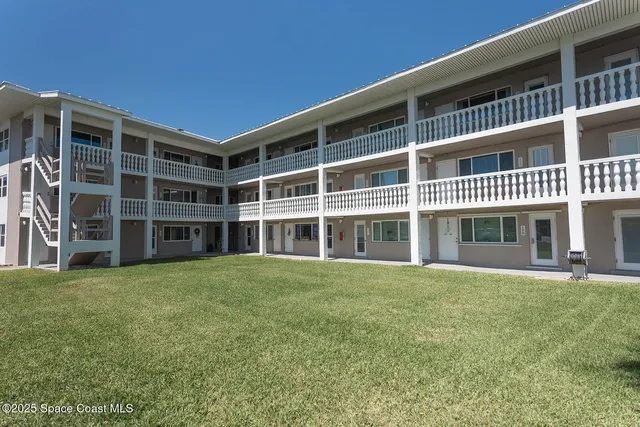 $2,300 | 1273 Florida A1A, Unit 206, Satellite Beach, FL 32937