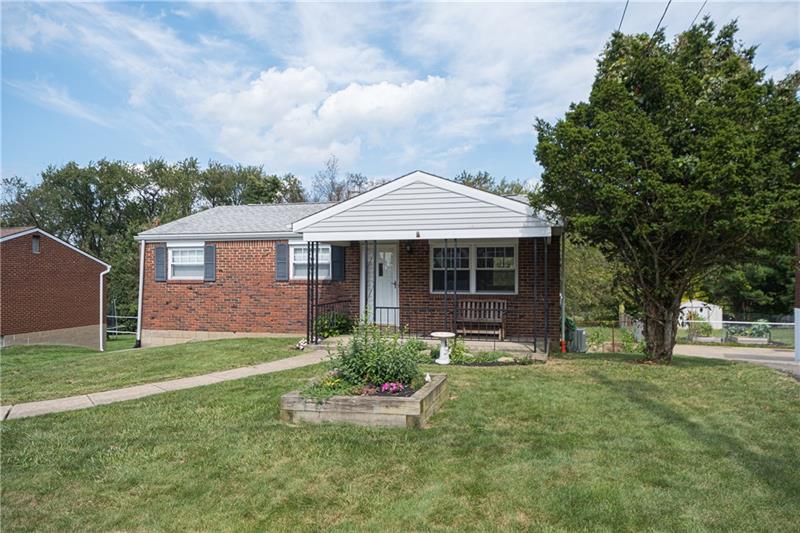 31 Highbury Road Cheswick, PA 15024 - Photo 25 of 25 THE BEST CURB APPEAL IN THIS LEVEL ENTRY RANCH.