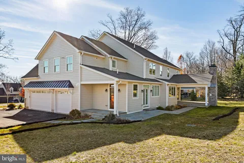 $2,689,990 | 16 Fariston Road, Wayne, PA 19087