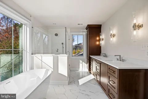 $2,689,990 | 16 Fariston Road, Wayne, PA 19087