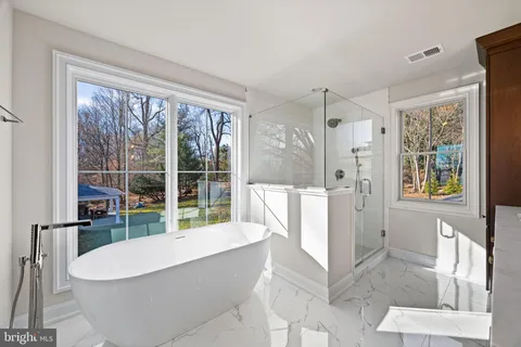 $2,689,990 | 16 Fariston Road, Wayne, PA 19087