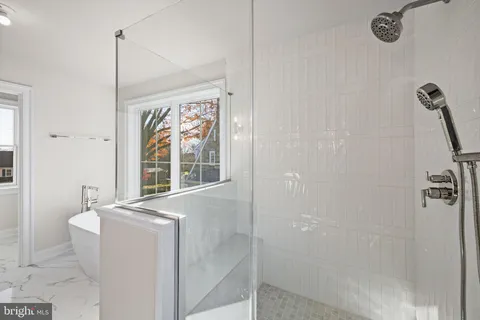 $2,689,990 | 16 Fariston Road, Wayne, PA 19087