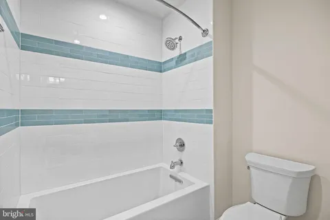 $2,689,990 | 16 Fariston Road, Wayne, PA 19087