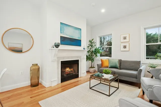 $1,599,000 | 23 Loomis Street, Unit 23, Cambridge, MA 02138