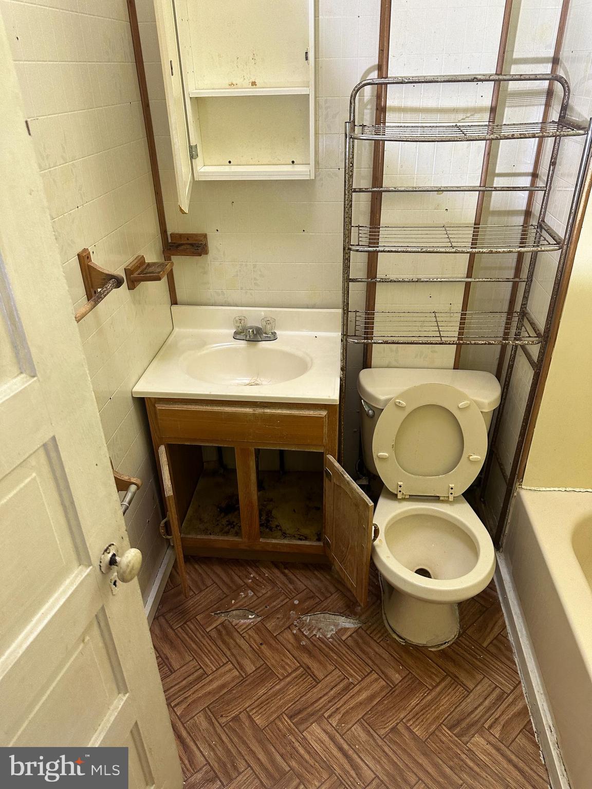 1639 Normal Avenue Baltimore, MD 21213 - Photo 12 of 14 Interior