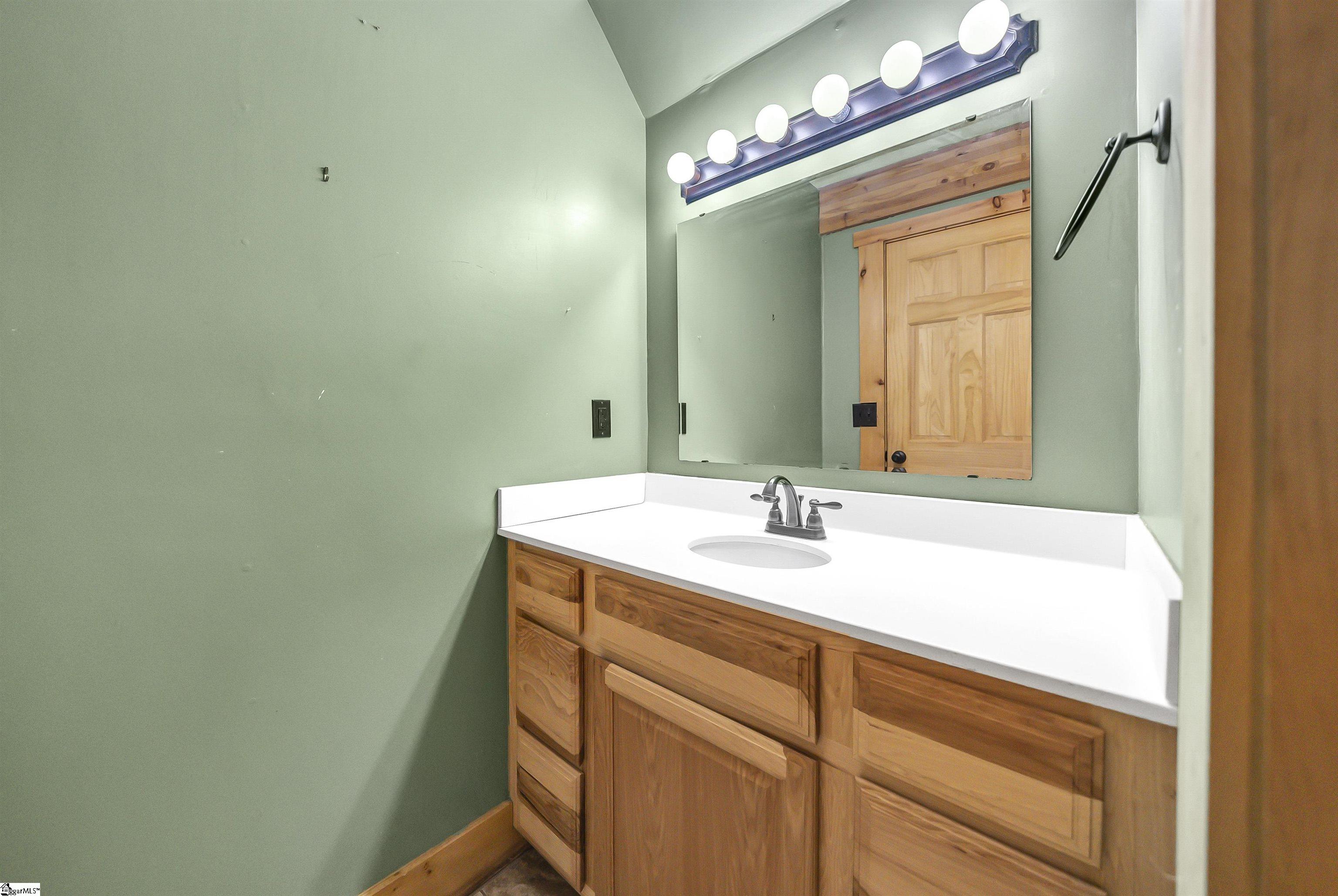 171 Hickory Road Williamston, SC 29697 - Photo 34 of 41