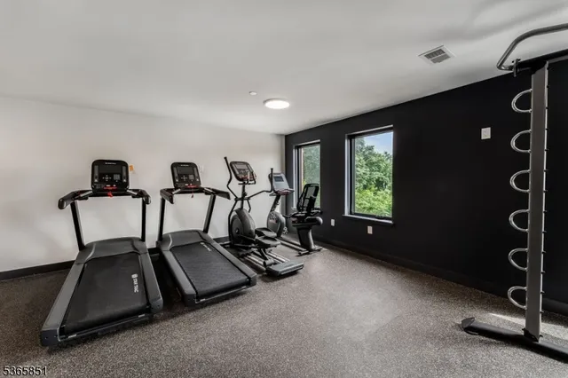 $2,054 | 72 South Essex Avenue, Unit 408, Orange, NJ 07050