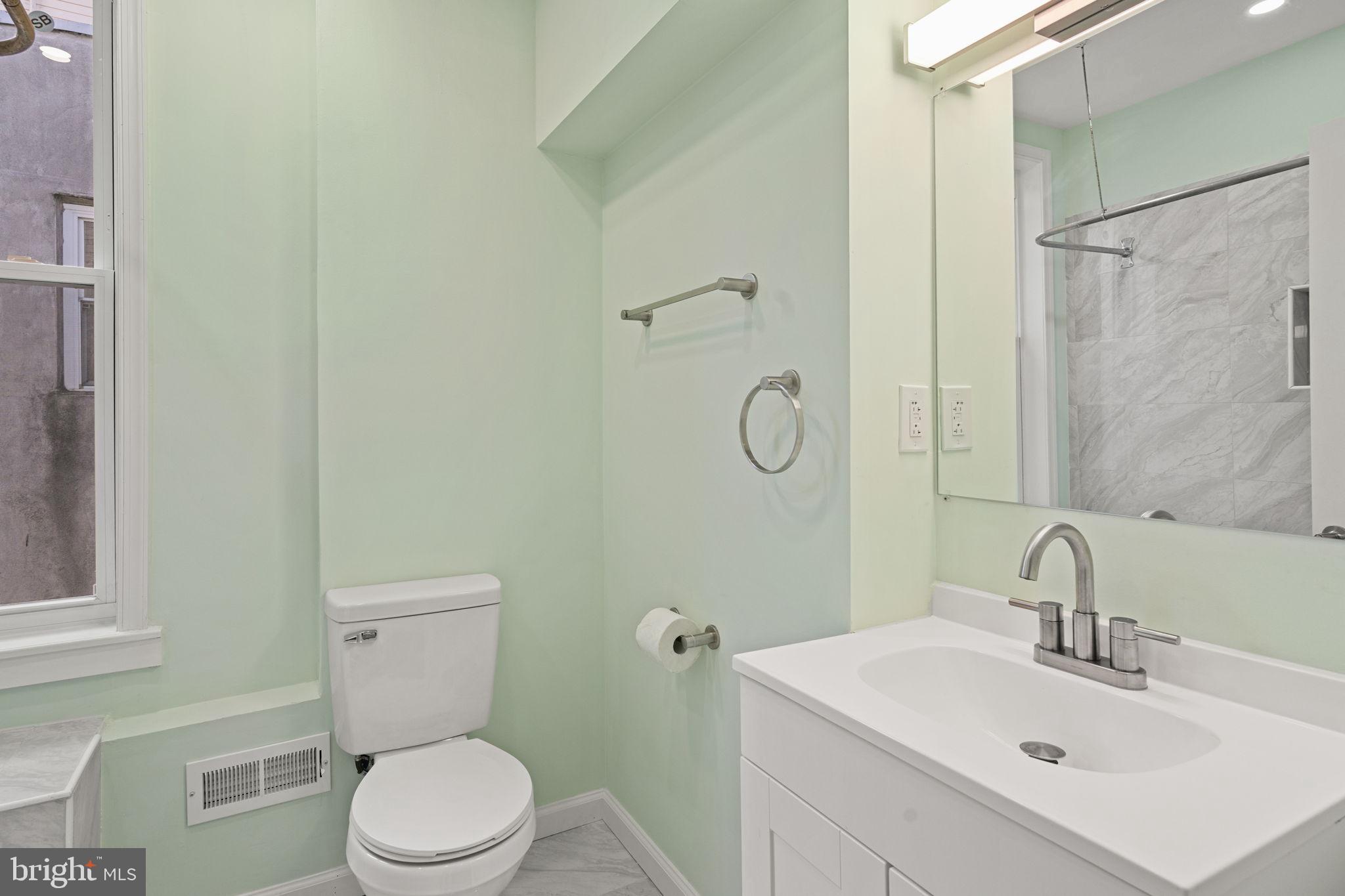 1937 South Lambert Street Philadelphia, PA 19145 - Photo 24 of 34 Fresh and airy bathroom with modern finishes.