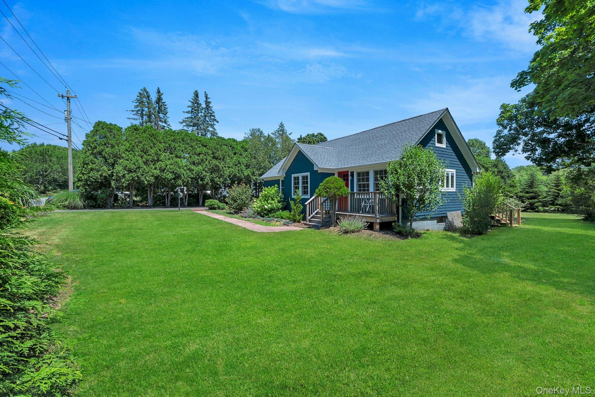 1825 Main Bayview Road Southold, NY 11971 - Photo 3 of 29