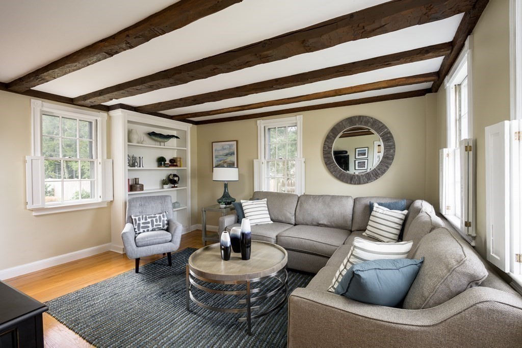 17 Pleasant Street Hingham, MA 02043 - Photo 13 of 33