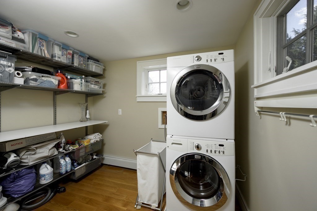 17 Pleasant Street Hingham, MA 02043 - Photo 17 of 33