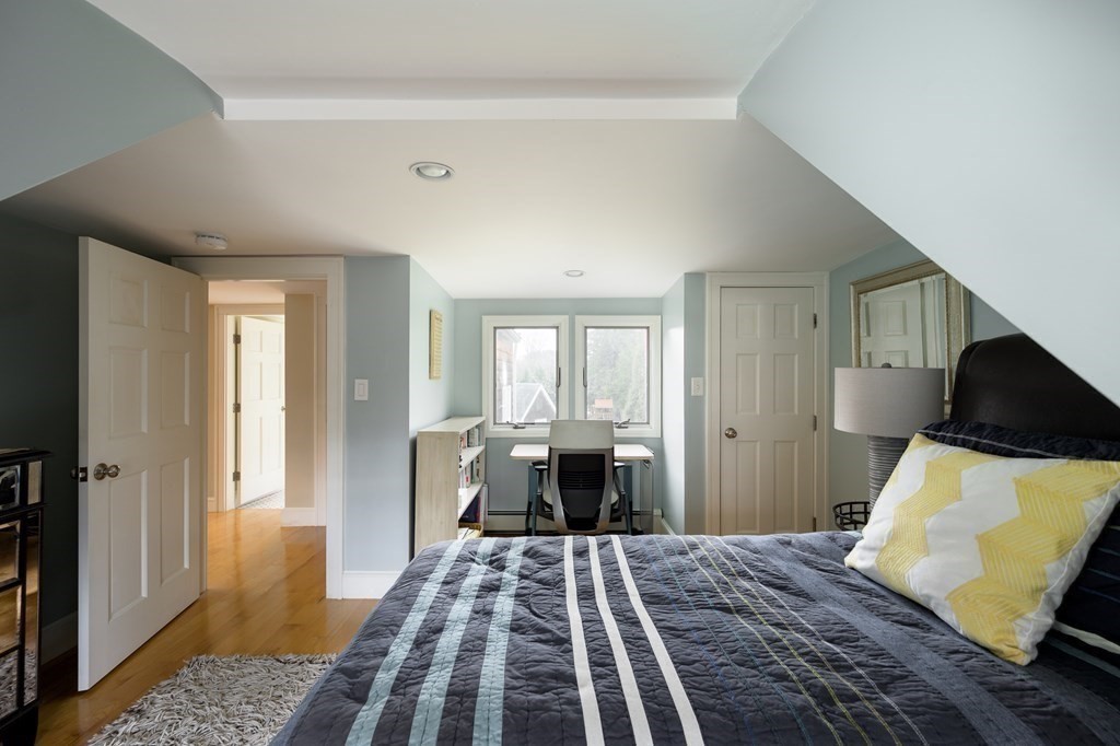 17 Pleasant Street Hingham, MA 02043 - Photo 20 of 33