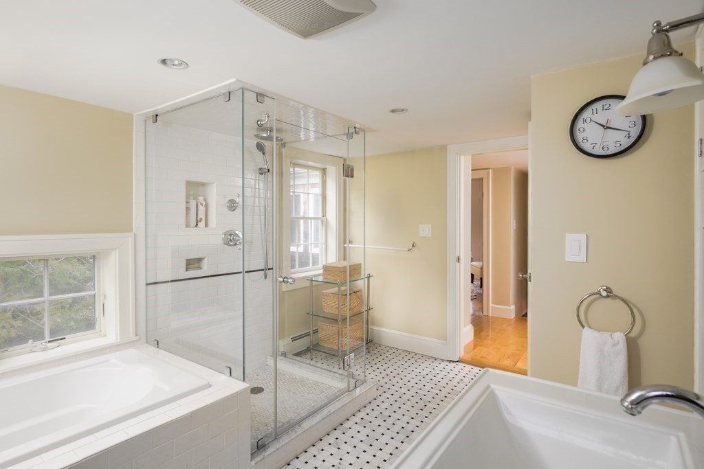 17 Pleasant Street Hingham, MA 02043 - Photo 24 of 33