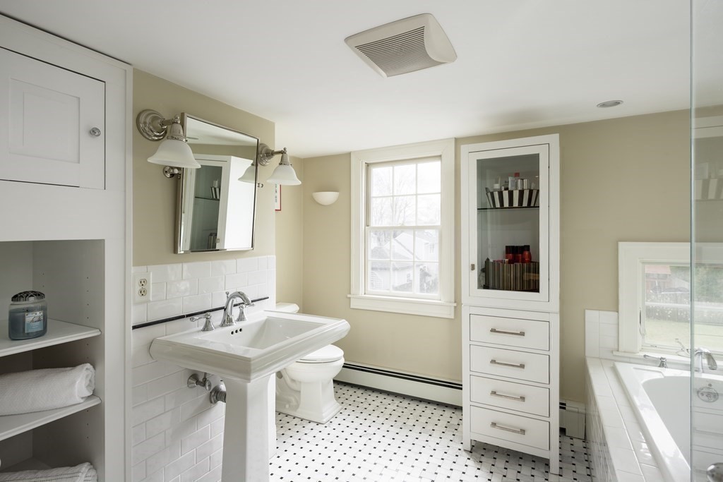 17 Pleasant Street Hingham, MA 02043 - Photo 26 of 33