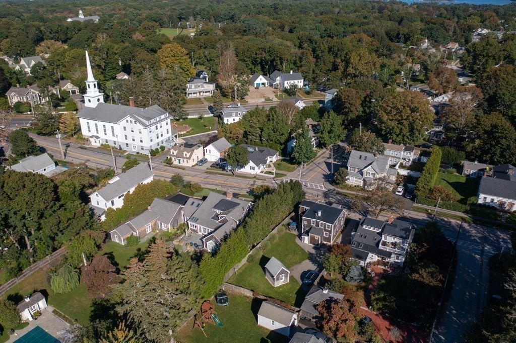 17 Pleasant Street Hingham, MA 02043 - Photo 30 of 33