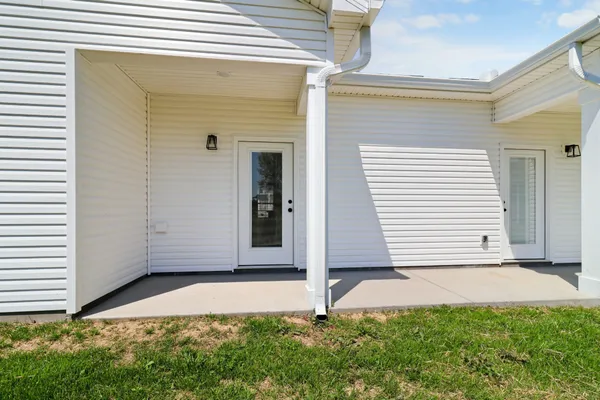 $1,400 | 1004 Oak Street, Unit B, Portland, TN 37148