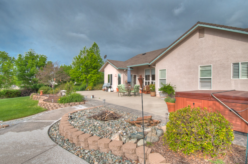 6905 Amber Ridge Drive Anderson, CA 96007 - Photo 21 of 21 Back of the House