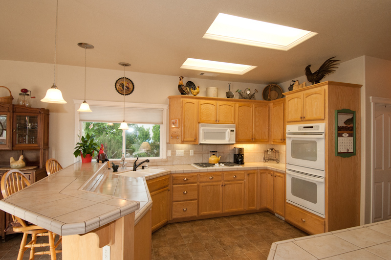6905 Amber Ridge Drive Anderson, CA 96007 - Photo 5 of 21 Kitchen