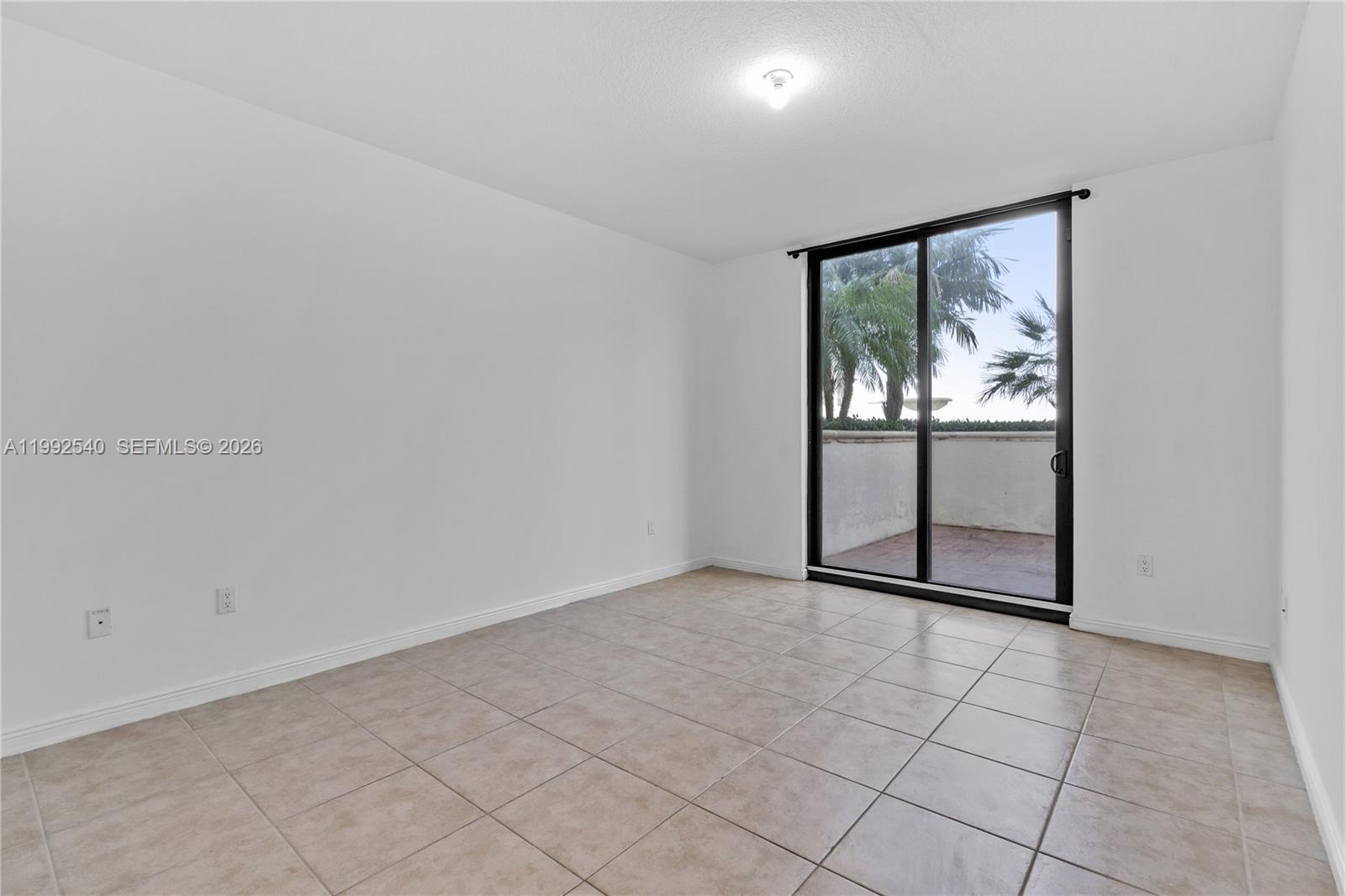 888 Douglas Road, Unit 807 Coral Gables, FL 33134 - Photo 21 of 38