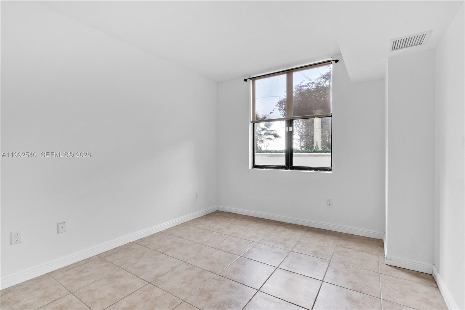 888 Douglas Road, Unit 807 Coral Gables, FL 33134 - Photo 27 of 38