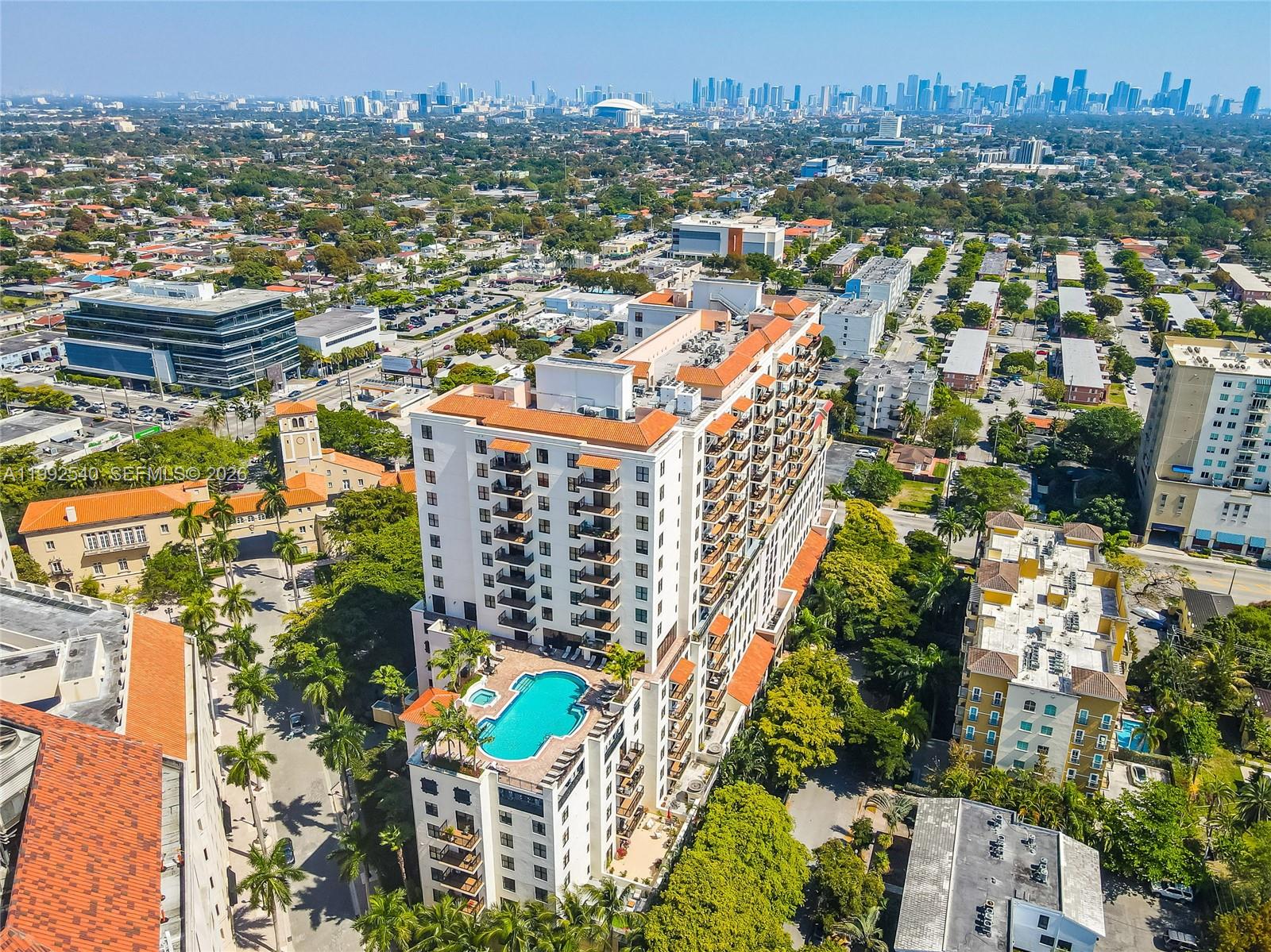 888 Douglas Road, Unit 807 Coral Gables, FL 33134 - Photo 3 of 38