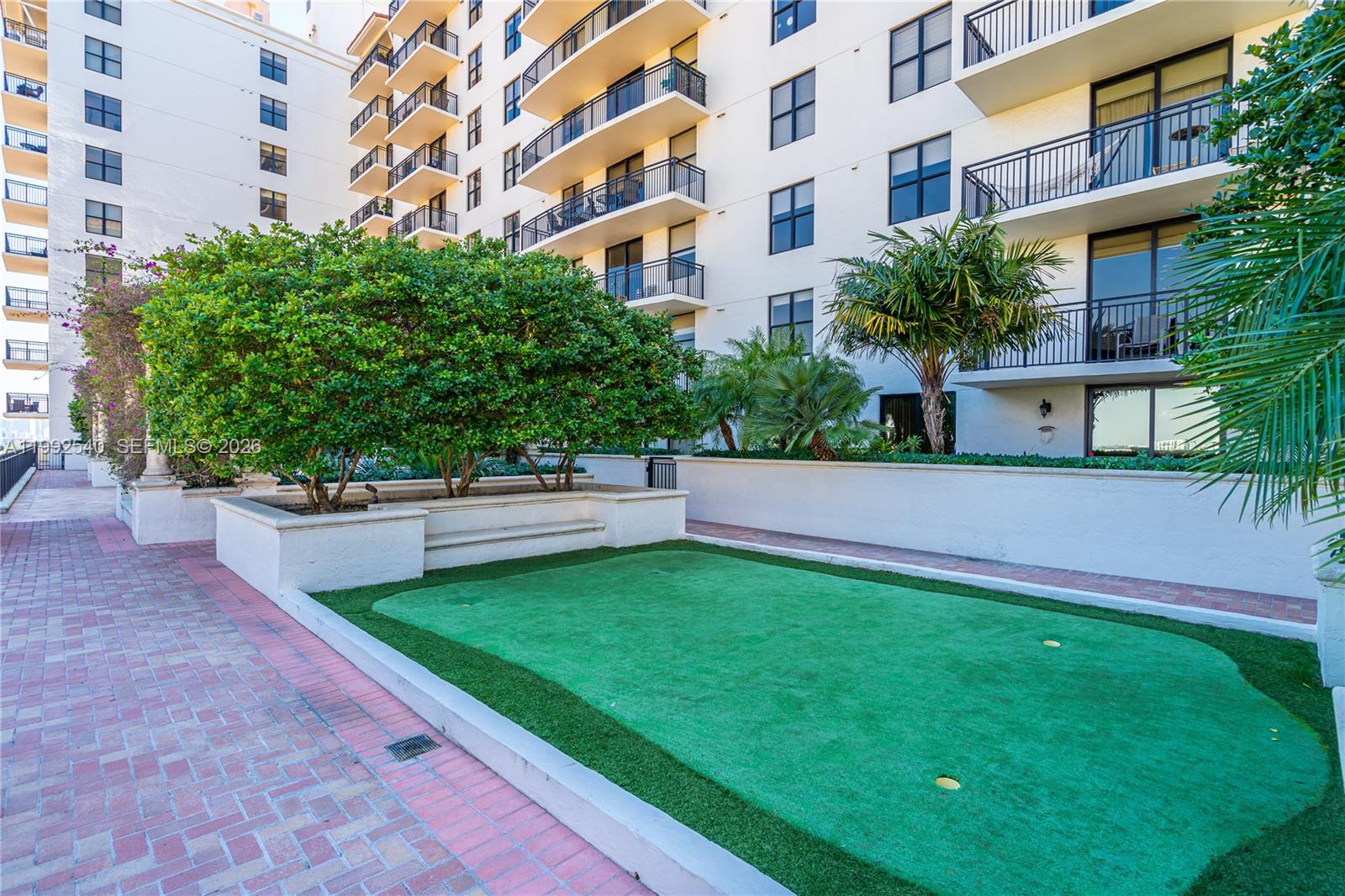 888 Douglas Road, Unit 807 Coral Gables, FL 33134 - Photo 35 of 38