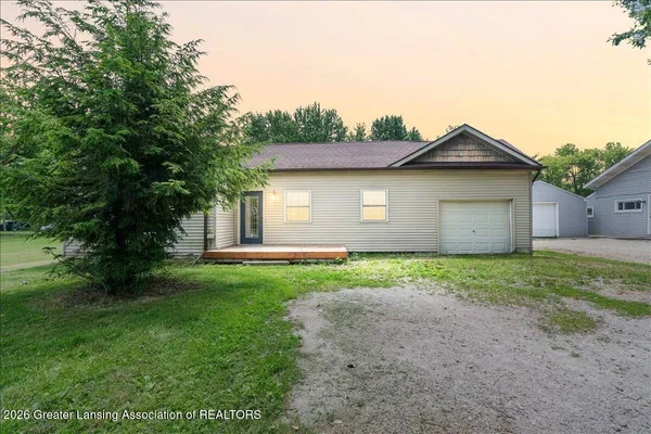 $164,900 | 5136 Bell Oak Road East, Webberville, MI 48892