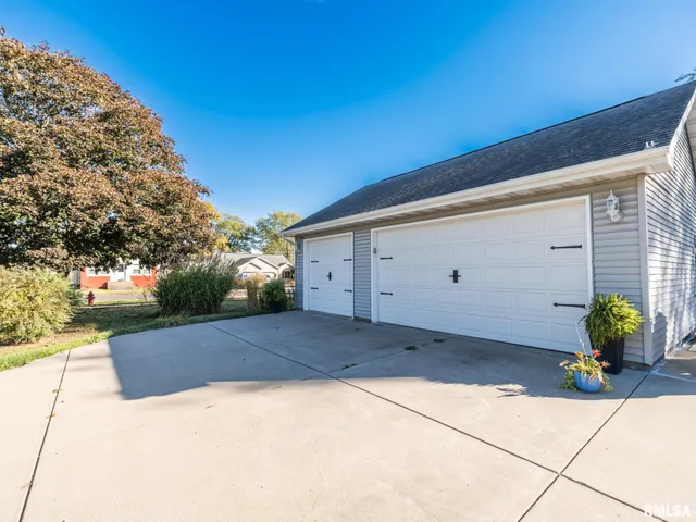 $244,900 | 311 North 2nd Street, Dunlap, IL 61525