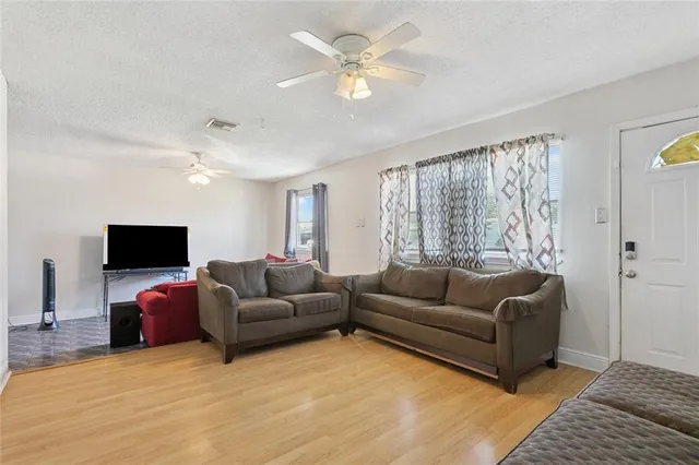 $169,999 | 509 Farmington Place, Gretna, LA 70056