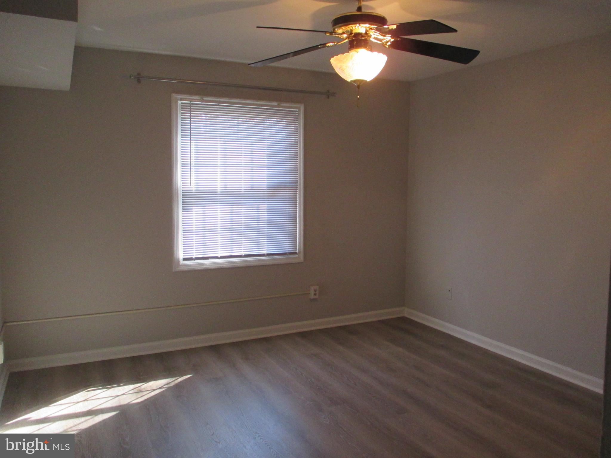 5903 L Kingsford Road, Unit 383 Springfield, VA 22152 - Photo 8 of 11 Bedroom