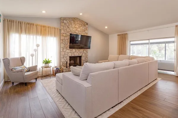 $3,400 | 8701 Master Link Court, Orlando, FL 32836