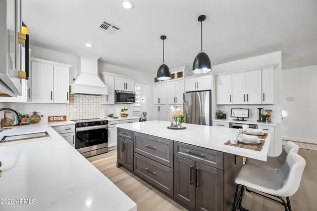 $1,295,000 | 815 East Desert Trumpet Road, Phoenix, AZ 85048