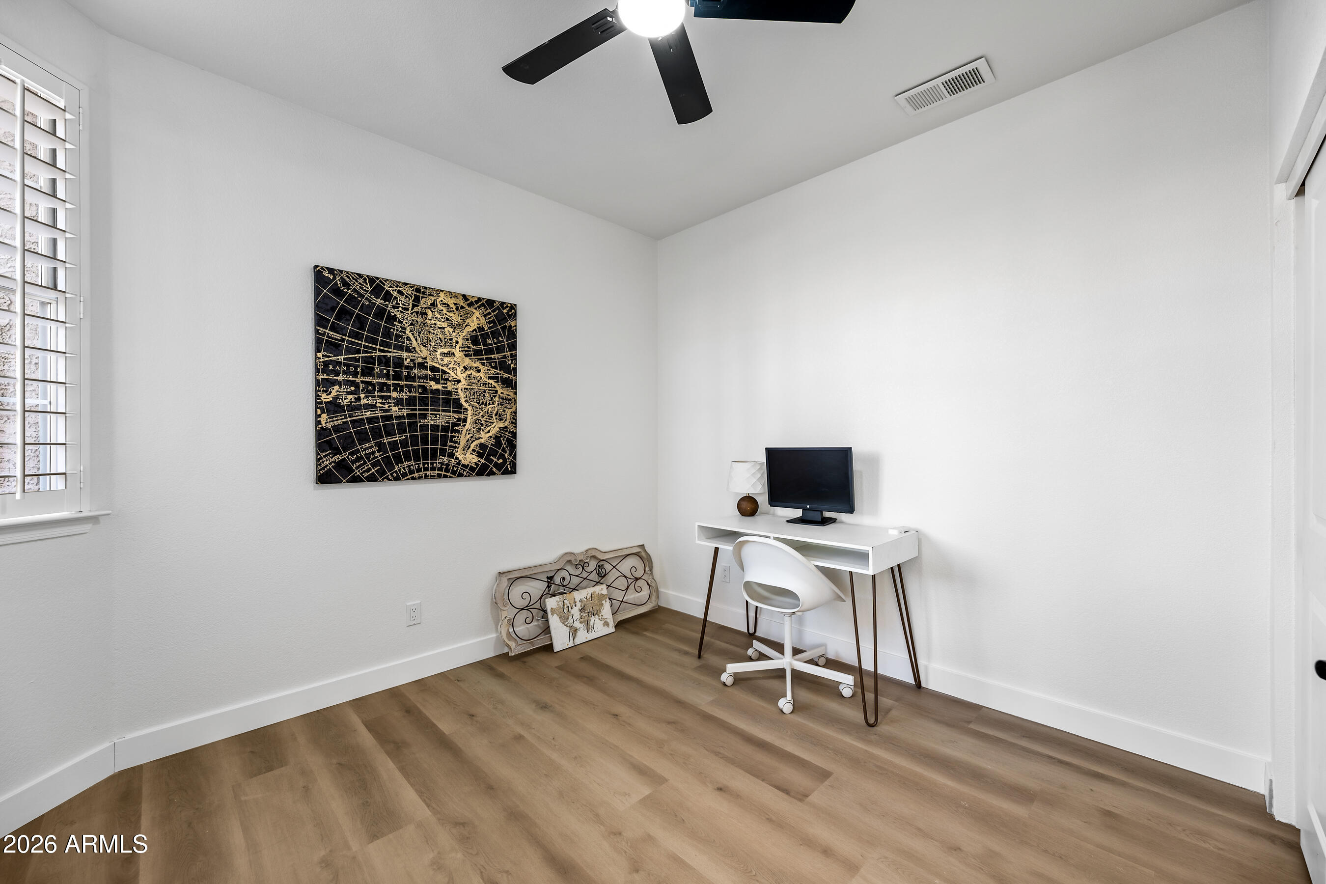815 East Desert Trumpet Road Phoenix, AZ 85048 - Photo 11 of 57 Downstairs Bedroom 1