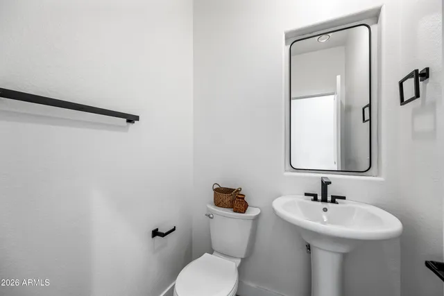 $1,295,000 | 815 East Desert Trumpet Road, Phoenix, AZ 85048