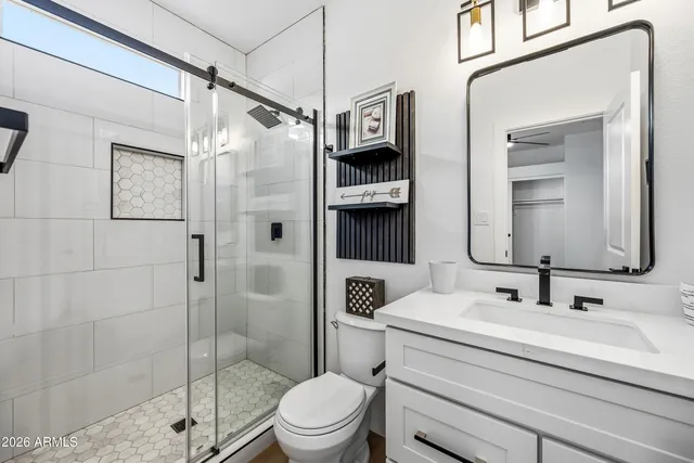 $1,295,000 | 815 East Desert Trumpet Road, Phoenix, AZ 85048