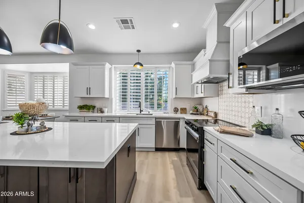 $1,175,000 | 815 East Desert Trumpet Road, Phoenix, AZ 85048