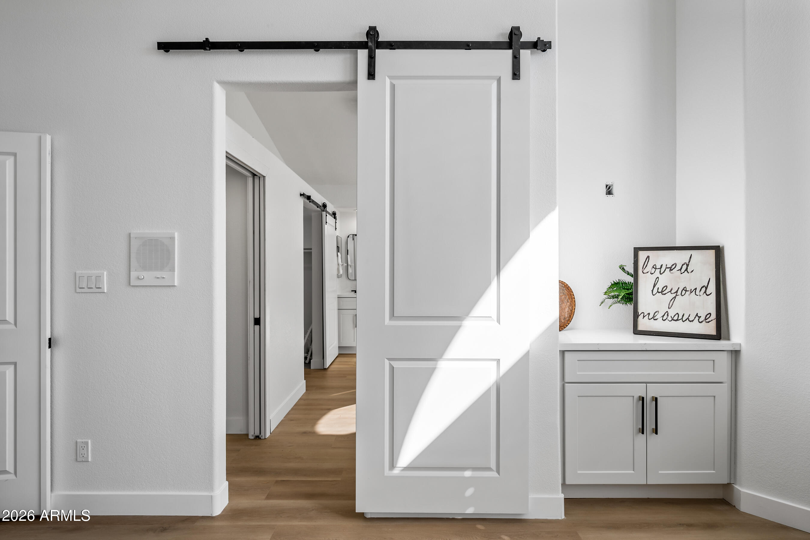 815 East Desert Trumpet Road Phoenix, AZ 85048 - Photo 29 of 57 Entrance to En Suite