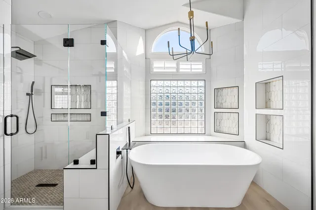 $1,295,000 | 815 East Desert Trumpet Road, Phoenix, AZ 85048