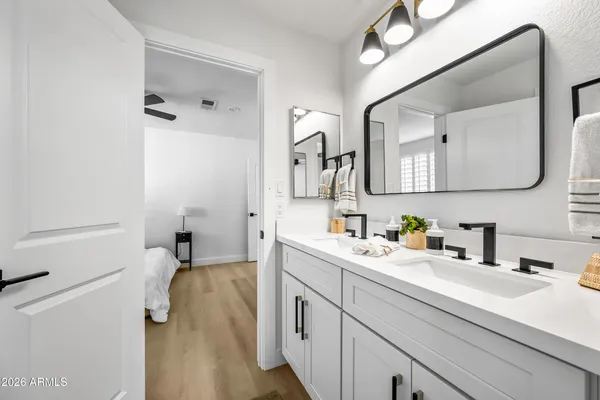 $1,175,000 | 815 East Desert Trumpet Road, Phoenix, AZ 85048
